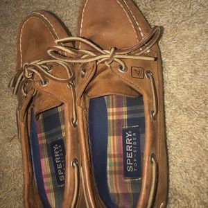 Sperry top sliders